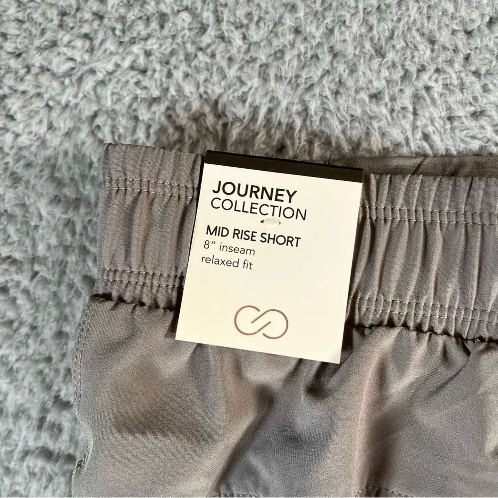 Calia NWT Dark‎ Grey Truelight Woven Bermuda Mid Rise 8” Inseam Shorts Size 2X